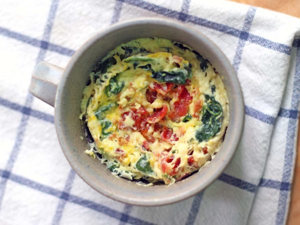 5 Minute Spinach and Cheddar Microwave Quiche in a Mug 4 e1463943726956