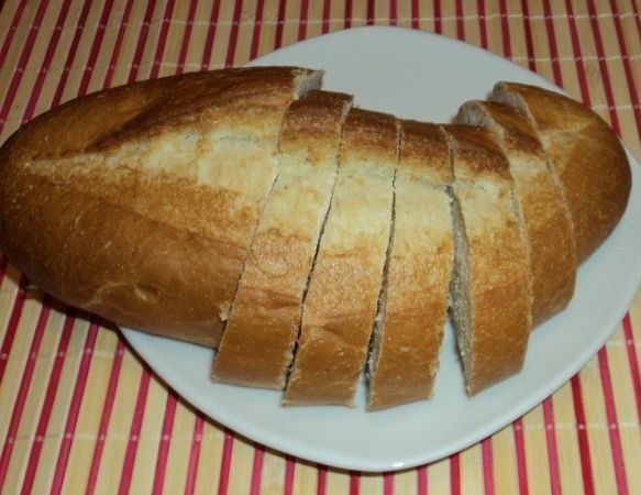 Нарезаем хлеб