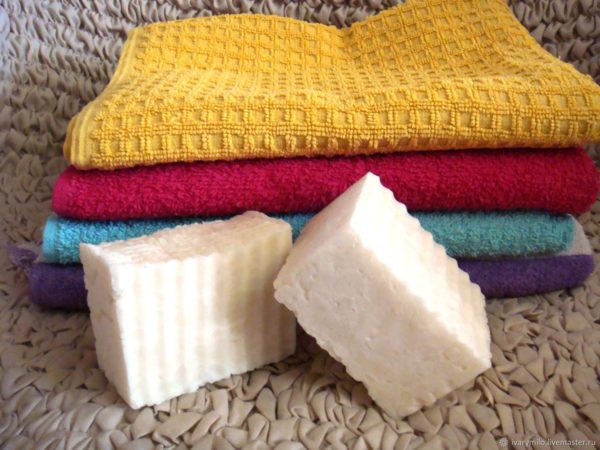 Как легко отбелить кухонные полотенца дома