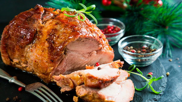 Блюда из свинины на Новый год 2022: рецепты в духовке