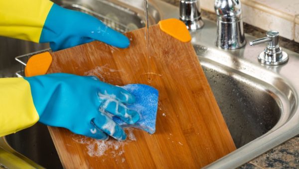 Как отмыть сковороду перекисью водорода