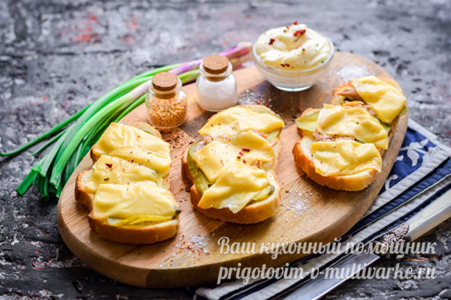 Горячие бутерброды с тунцом — рецепт с фото пошагово. Как приготовить бутерброды с тунцом в духовке?